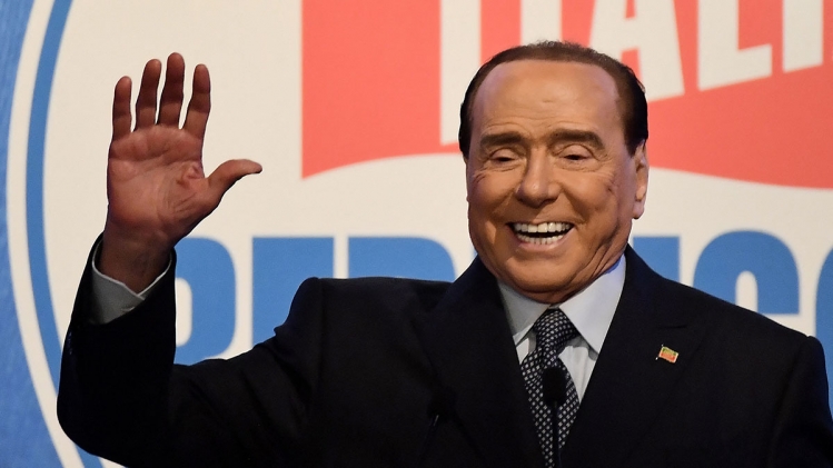 Silvio Berlusconi a été hospitalisé en soins intensifs à Milan