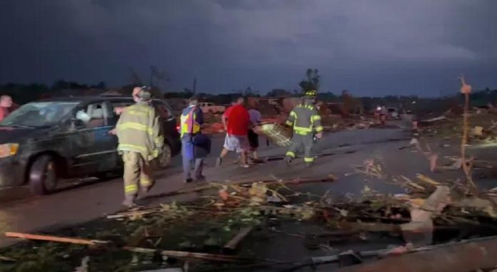 Violentes tornades aux États-Unis